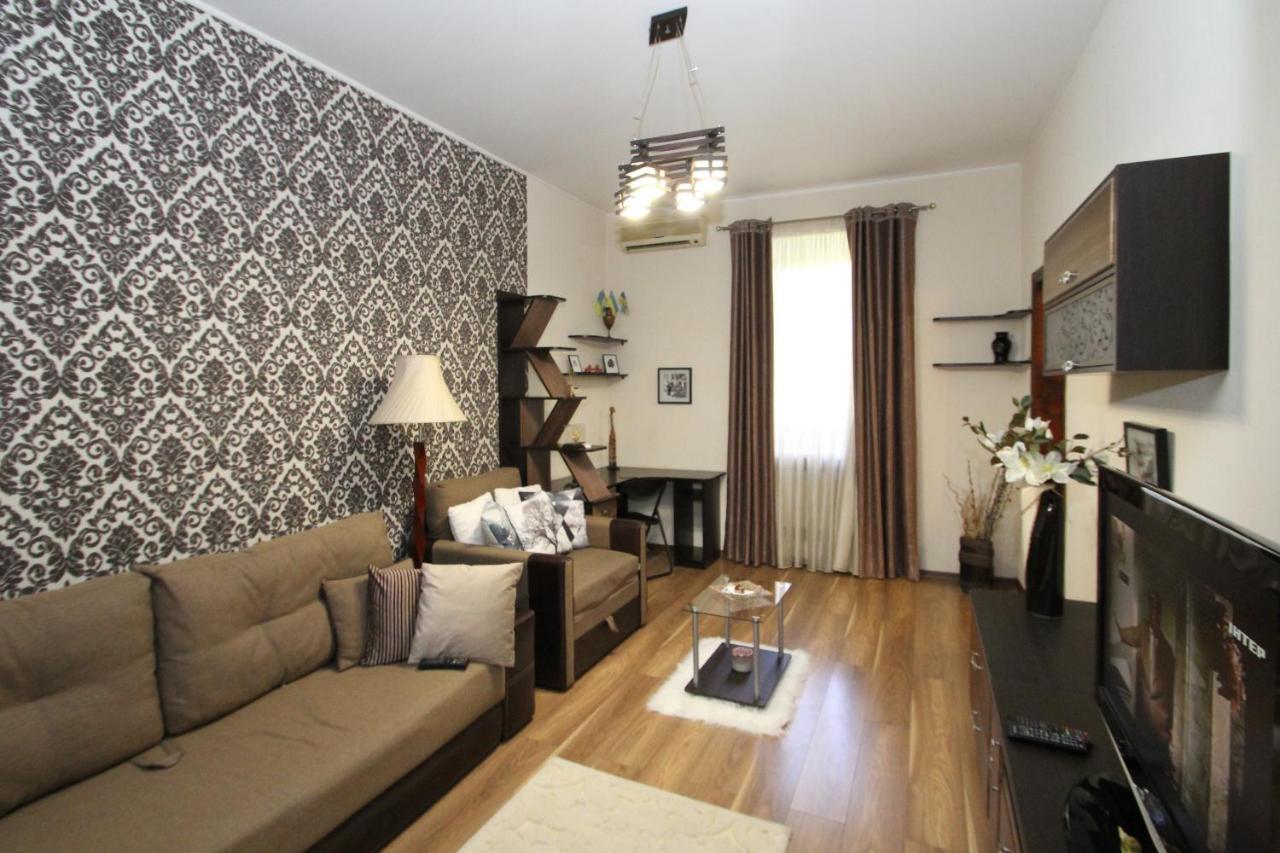 אודסה Cozy Apartment On Yevreiska Street מראה חיצוני תמונה